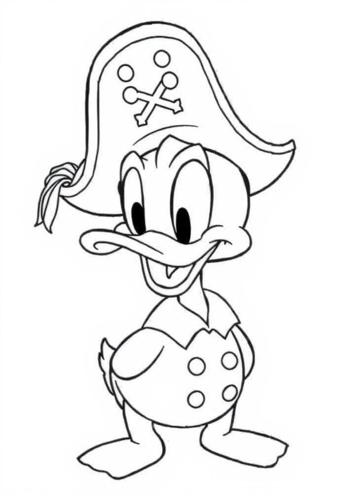 Desenho de Pato Donald com chapéu de pirata para colorir